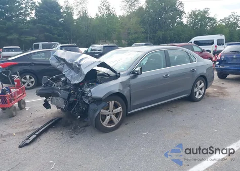 2015 Volkswagen Passat S from USA, damaged, VIN 1VWAT7A34FC111104